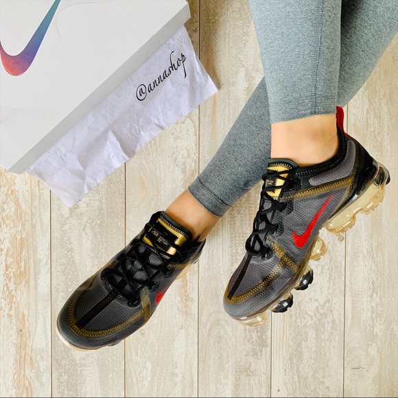 Nike Shoes - NWT Nike air Vapormax